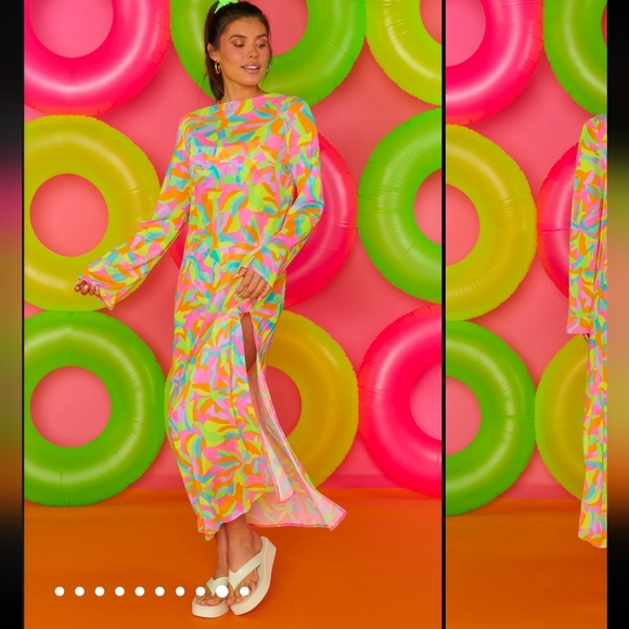 NWT SHOW ME YOUR MUMU SANTOS COVER UP VIBRANT SHEER MAXI DRESS IN NEON TROPICS - Picture 2 of 15